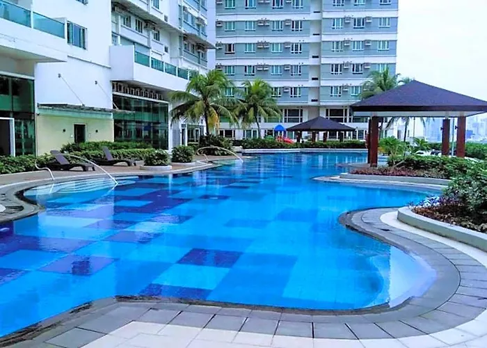 The Beacon 4*