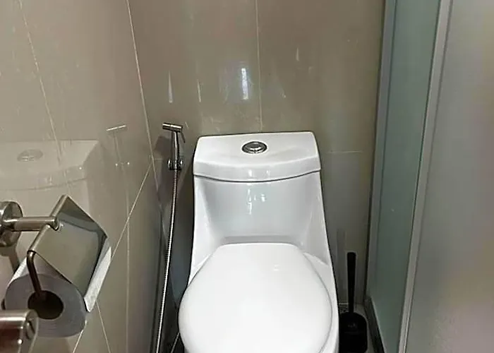 The Beacon 4*